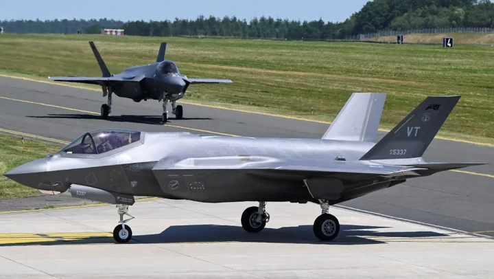 Almaniya əlavə F-35 qırıcıları almağı planlaşdırır