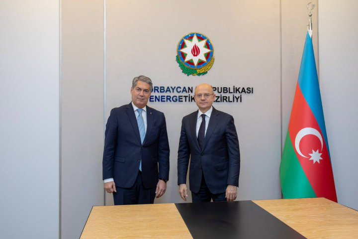 Yunanıstan səfiri Energetika naziri ilə görüşüb