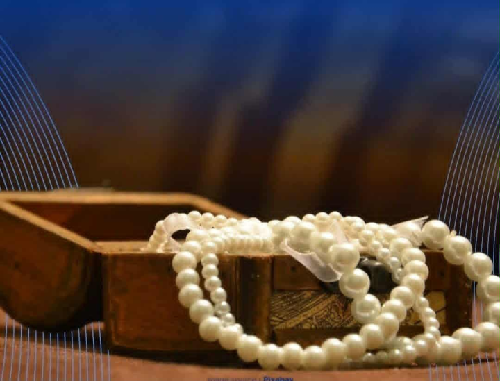 Dərinliklərin Parıltısı: İndoneziya İncisinin Hekayəsi