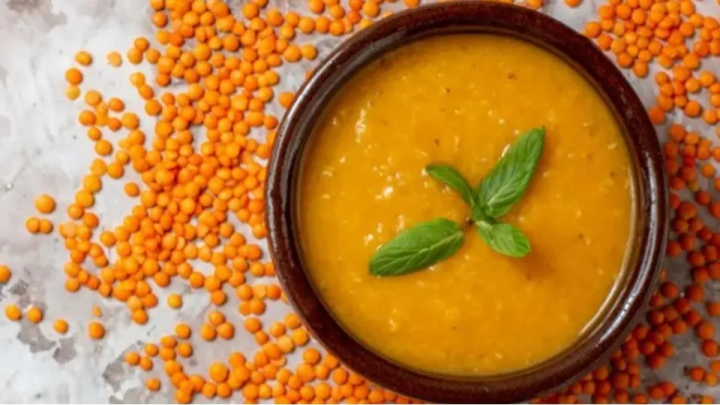 Ürək sağlamlığını dəstəkləmək və immuniteti gücləndirmək üçün 5 sağlam şorba növü