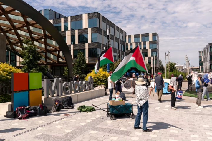 Microsoft İsrailin fələstinlilərin müşahidəsinə kömək etməkdə ittiham olunur