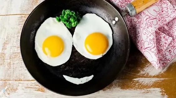 Çəki artırmadan sağlam şam yeməyi: Toxluq və rahat yuxu üçün ağıllı seçimlər