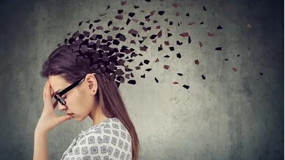 Demansı sonradan təxmin edə biləcək 6 orta yaş əlamətləri