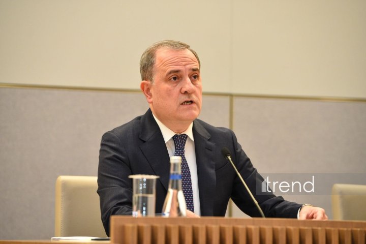 Hazırda ümumvətəndaş pasportları olan şəxslərin vizasız gediş-gəlişi üçün 5 ölkə ilə danışıqlar aparılır - Nazir