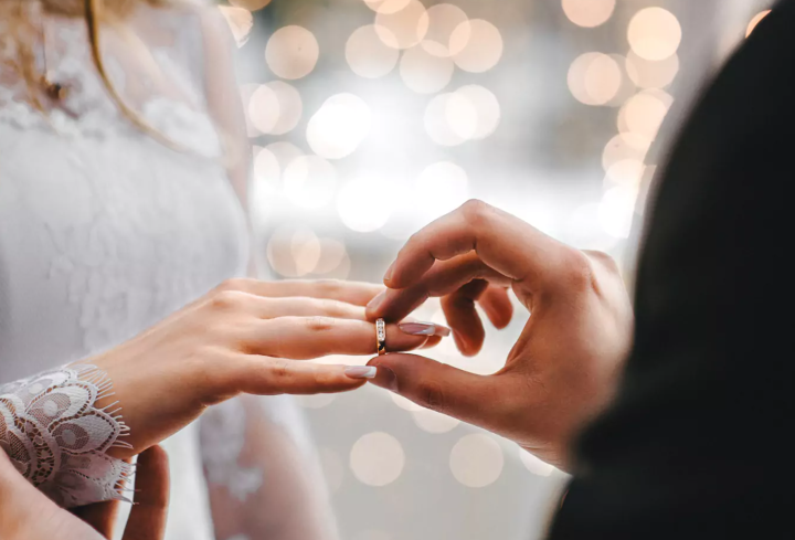 Evlilik vasitəsilə müalicə: İllüziya və reallıq