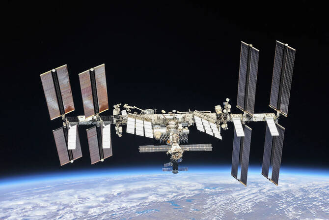 Ciddə Astronomiya Cəmiyyəti Beynəlxalq Kosmik Stansiyasının irsini araşdırır