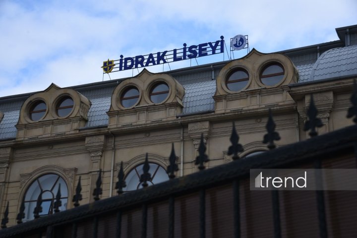 Liseydə güllələnən müəllimin vəziyyəti açıqlanıb