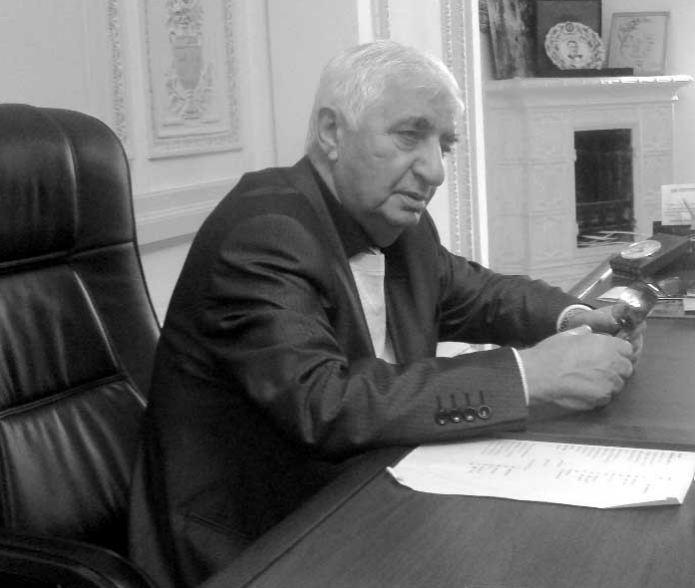 Fikrət Qocanın adı bu məktəbə verilib