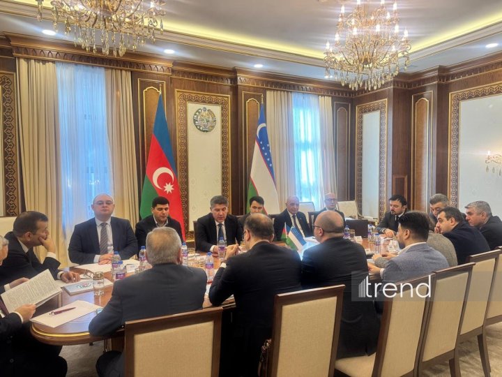 “Özbəkistan – Azərbaycan: müttəfiqlik qarşılıqlı fəaliyyətinin arxitekturası” mövzusunda dəyirmi masa keçirilib