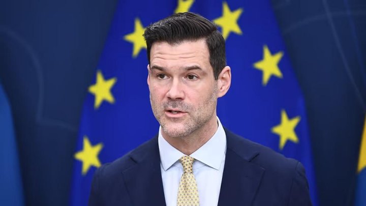 İsveç miqrantların geri qayıtmasını dəstəkləmək üçün BMQT-a 70 milyon kron vəd edir