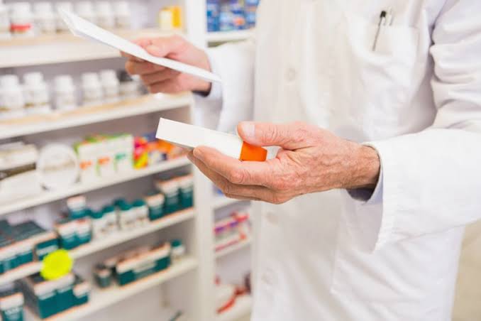 48 aptekdə yoxlama aparılıb