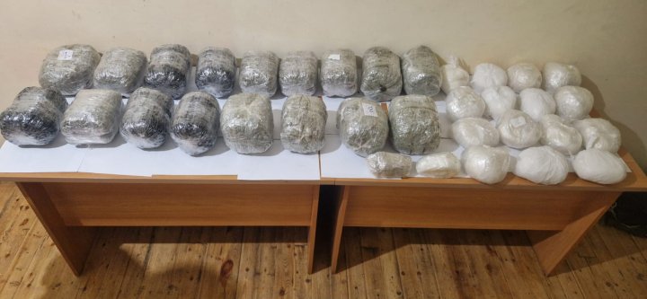 “Dayan” əmri verilərək sərhəd pozucuları təqib edilib, havaya xəbərdarlıq atəşi açılıb