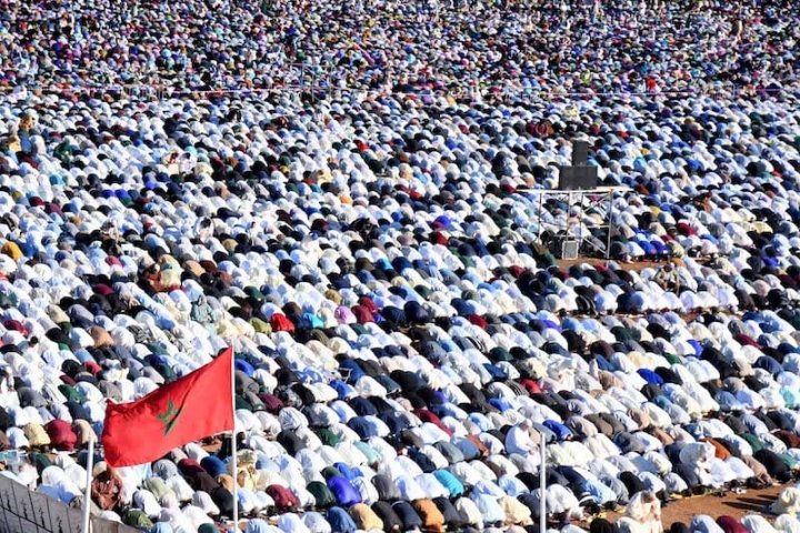 Mərakeş dini həyatı ölkə daxilində necə təşkil edir və modelini xaricə necə ixrac edir