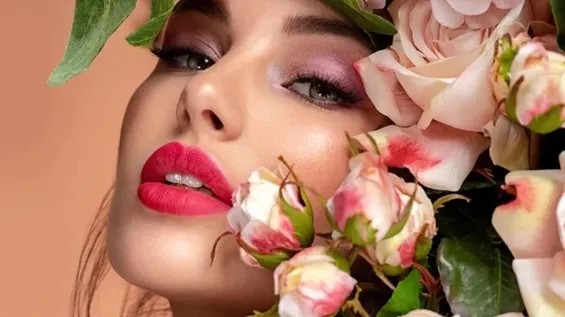 Bayramı makiyajının əsasları: Qadınlıq və romantika parladan bir görünüş üçün