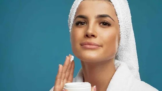 Dəri elastikliyini bərpa etmək mümkündür: Bu məsləhətlər buna nail ola bilər