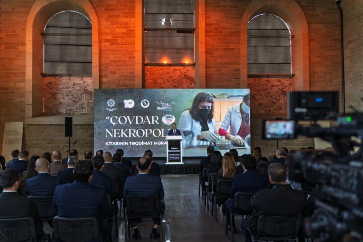 “Çovdar nekropolu” kitabı ictimaiyyətə təqdim edilib