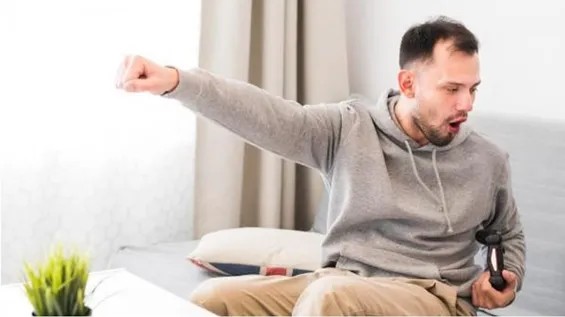 Enerjinizi özünüz də fərqinə varmadan tükəndirən gündəlik vərdişlər