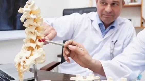 Qadınlarda osteoporozun incə əlamətləri