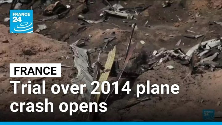 Air Algerie qəzası: Parisdə təyyarə icarəyə verən üçün qəsdən adam öldürmə məhkəməsi başlayıb