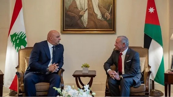 Kral və Livan Prezidenti telefon vasitəsilə regional hadisələri müzakirə edib