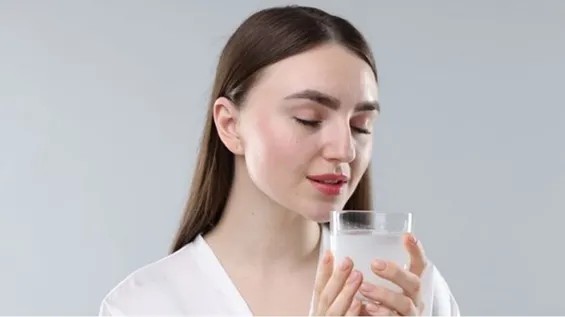 Dəri və saçların maksimum faydaları üçün kollagen absorbsiyasını artırın