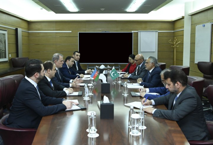 Bayramov və Dar regional təhlükəsizlik vəziyyəti və son geosiyasi inkişaflar barədə fikir mübadiləsi aparıb