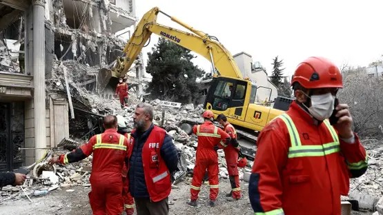 ABŞ İrana hücumlarını davam etdirəcək, fasilə yalnız enerji obyektlərinə şamil edilir