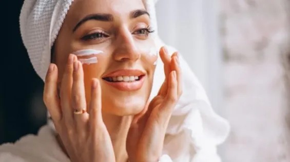 Ağıllı dəri baxımının sirri: Sağlam dəriyə 5 sadə addım