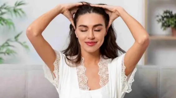 Sağlam saçların böyüməsi üçün elmi dəstəkli 5 səhər vərdişi