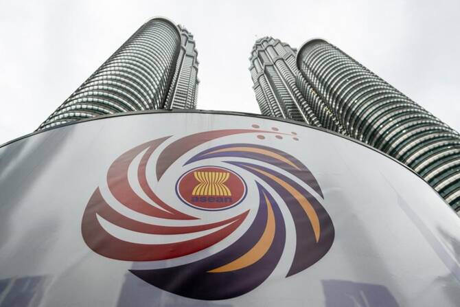 ASEAN xarici işlər nazirləri ABŞ və İranı daimi həll yolu tapmağa çağırıb