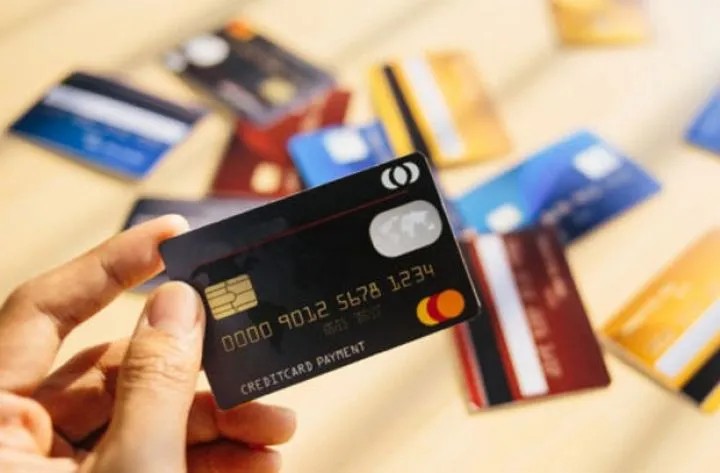 Kart ödənişləri üzrə komissiya limitləri müəyyənləşib, AMB sədri Qərar imzalayıb