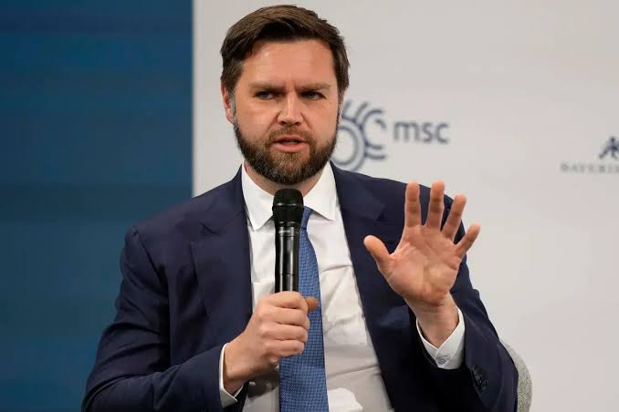 Vans: ABŞ-İran arasında inamsızlıq bir gecədə həll edilə bilməyəcək