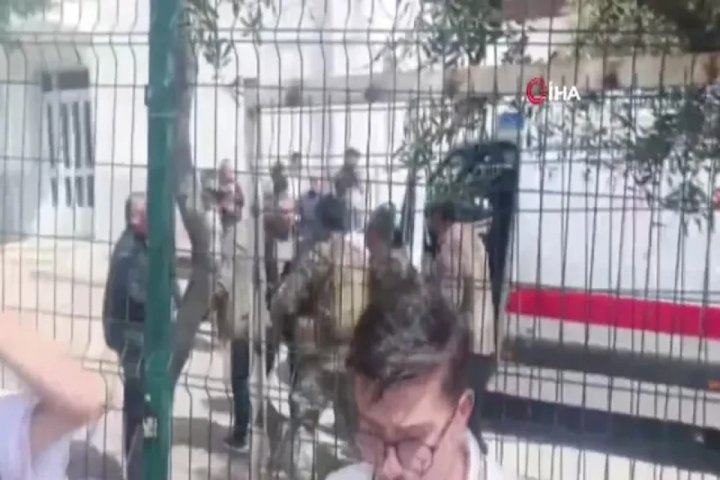 Türkiyədə məktəbə silahlı hücum olub, 4 nəfər ölüb, 20 yaralı var